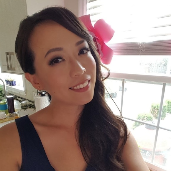 Meet your Posher, Amanda - Picture 1 of 1